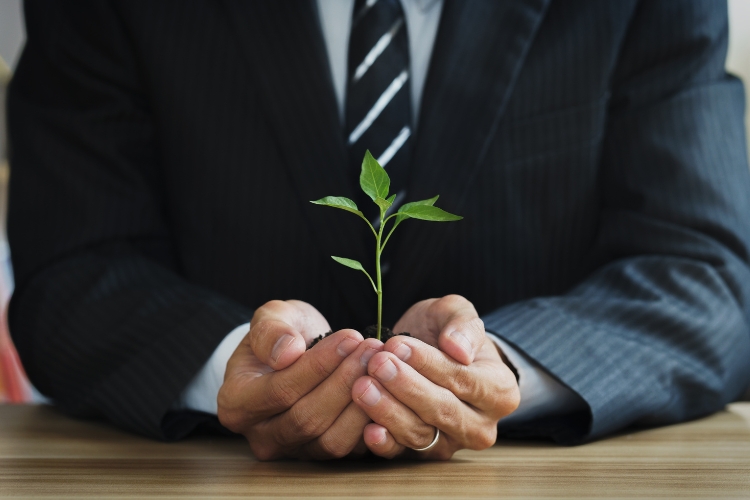DO GOOD. MAKE MONEY. The Business Benefits of a Corporate Social Responsibility Program